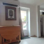 Small Bedroom With Kitchinette Private Garden 100 Metres From Sea