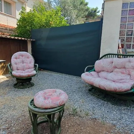 Small Bedroom With Kitchinette Private Garden 100 Metres From Sea Argelès-sur-Mer