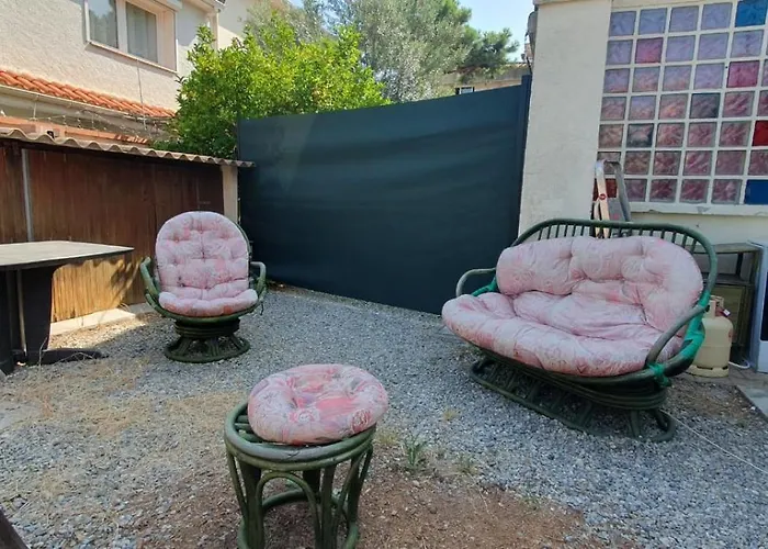 Small Bedroom With Kitchinette Private Garden 100 Metres From Sea Argelès-sur-Mer